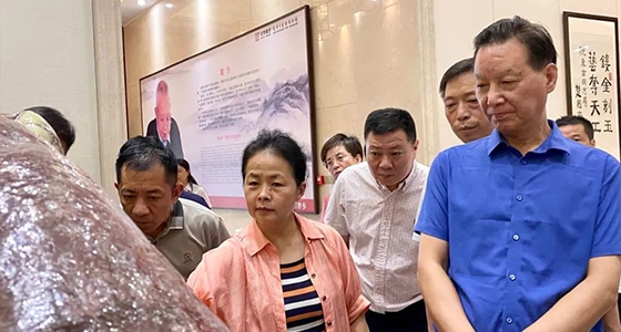 石语千秋松，广迎八方客——k8凯发·倪东方艺术博物馆